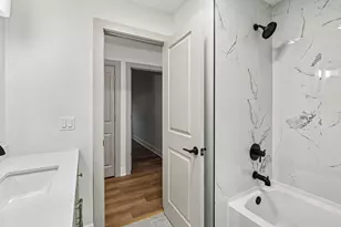 123 N Western Ave, Bartlett, IL 60103 - Photo 33