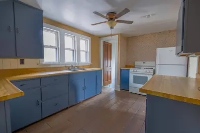 709 Pennsylvania Avenue, Mendota, IL 61342 - Photo 11