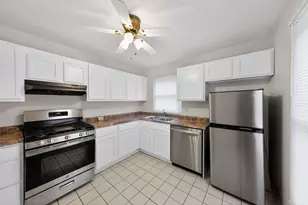 364 Kirkwood Cir, Bolingbrook, IL 60440 - Photo 5