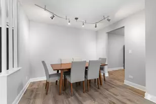 2050 Valencia Dr, Northbrook, IL 60062 - Photo 7