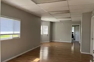 11 Lehigh Ave, Oglesby, IL 61348 - Photo 7