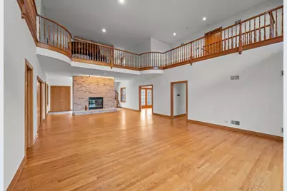 32981 N River Road, Libertyville, IL 60048 - Photo 9