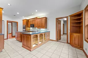 32981 N River Rd, Libertyville, IL 60048 - Photo 17