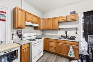 450 Villa St, Elgin, IL 60120 - Photo 5