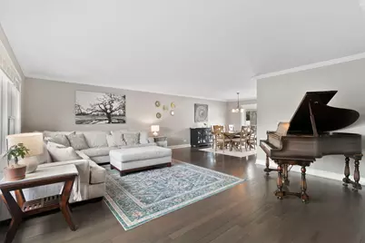 9212 S Komensky Avenue, Oak Lawn, IL 60453 - Photo 3