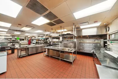 241 S Milwaukee Avenue, Wheeling, IL 60090 - Photo 11