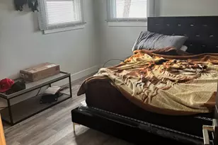 9205 S 84th Ct, Hickory Hills, IL 60457 - Photo 5