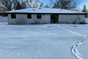 9205 S 84th Ct, Hickory Hills, IL 60457 - Photo 13