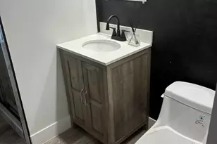 9205 S 84th Ct, Hickory Hills, IL 60457 - Photo 9