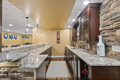 560 Ellen Court, Woodstock, IL 60098 - Photo 29