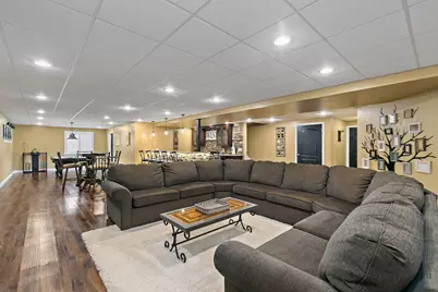 560 Ellen Court, Woodstock, IL 60098 - Photo 27