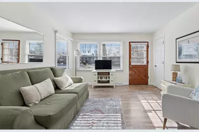 8926 Fairway Drive, Orland Park, IL 60462 - Photo 3