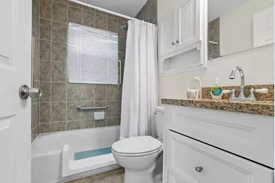 8926 Fairway Drive, Orland Park, IL 60462 - Photo 11