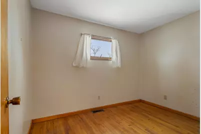 708 S E Street, Hammond, IL 61929 - Photo 25