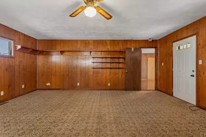 708 S E Street, Hammond, IL 61929 - Photo 17