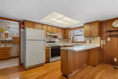 708 S E Street, Hammond, IL 61929 - Photo 9