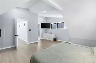 2047 W Homer St, Chicago, IL 60647 - Photo 23