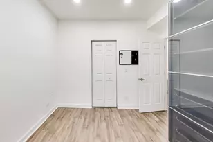 6421 N Greenview Ave, Chicago, IL 60626 - Photo 11