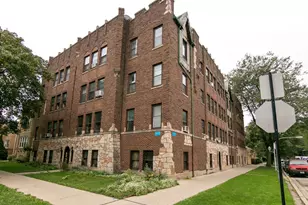 2445 W Rosemont Ave, Chicago, IL 60659 - Photo 1