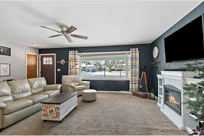 381 Keith Avenue, Crystal Lake, IL 60014 - Photo 7