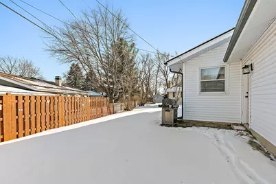 381 Keith Avenue, Crystal Lake, IL 60014 - Photo 17