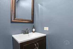 149 N May St, Hinckley, IL 60520 - Photo 29