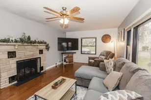 817 8th St, Lacon, IL 61540 - Photo 7