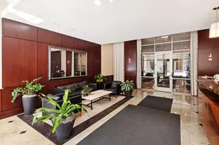 807 Davis St, Evanston, IL 60201 - Photo 19