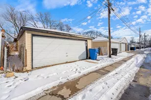 11610 S Aberdeen St, Chicago, IL 60643 - Photo 25