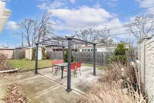 277 May Ct, Chicago Heights, IL 60411 - Photo 9