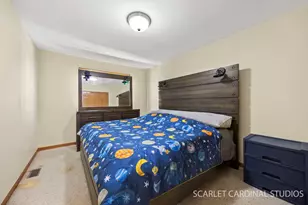 2417 Fleetwood Dr, Joliet, IL 60432 - Photo 19