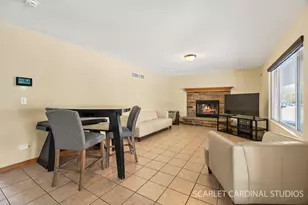 2417 Fleetwood Dr, Joliet, IL 60432 - Photo 7