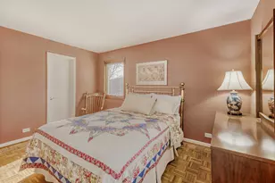 295 Brighton Rd, Elk Grove Village, IL 60007 - Photo 11