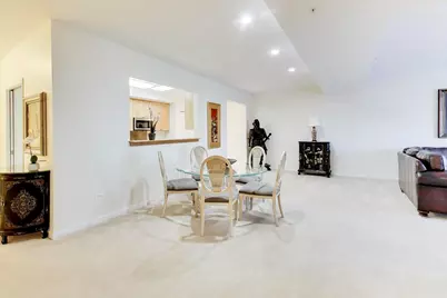 620 Homewood Avenue #405, Highland Park, IL 60035 - Photo 5