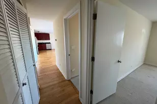 2501 W Bryn Mawr Ave, Chicago, IL 60659 - Photo 5