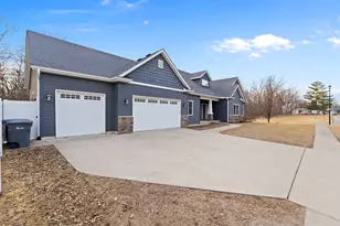 3504 Shadow Wood Ct, Milan, IL 61264 - Photo 5