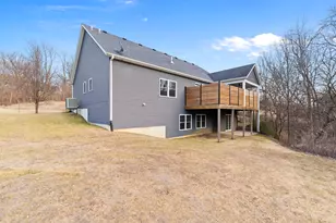 3504 Shadow Wood Ct, Milan, IL 61264 - Photo 7