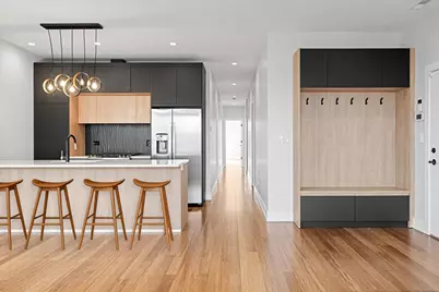 3653 W Barry Avenue #3E, Chicago, IL 60618 - Photo 5