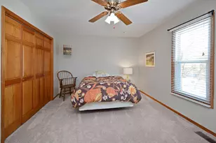 10 Cameron Ct, Bloomington, IL 61704 - Photo 39
