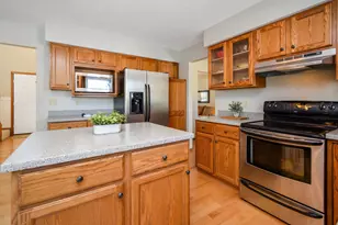 10 Cameron Ct, Bloomington, IL 61704 - Photo 49