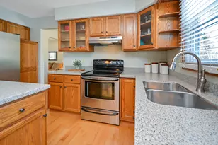 10 Cameron Ct, Bloomington, IL 61704 - Photo 55