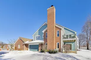 1501 N Courtland Dr, Arlington Heights, IL 60004 - Photo 3