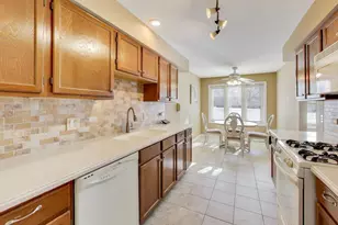 1501 N Courtland Dr, Arlington Heights, IL 60004 - Photo 11