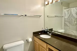 200 N Dearborn St, Chicago, IL 60601 - Photo 13