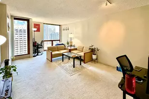 200 N Dearborn St, Chicago, IL 60601 - Photo 3
