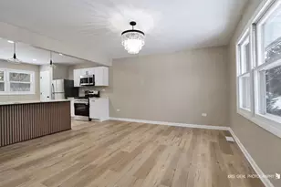 1070 Belle Plaine Ave, Gurnee, IL 60031 - Photo 3