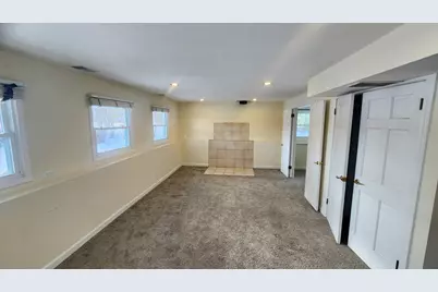 5 Castlegate Court, Vernon Hills, IL 60061 - Photo 13