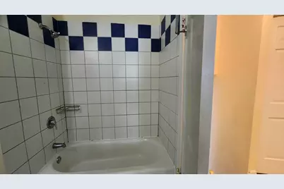 5 Castlegate Court, Vernon Hills, IL 60061 - Photo 17