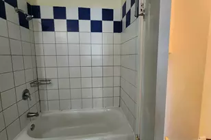 5 Castlegate Ct, Vernon Hills, IL 60061 - Photo 17