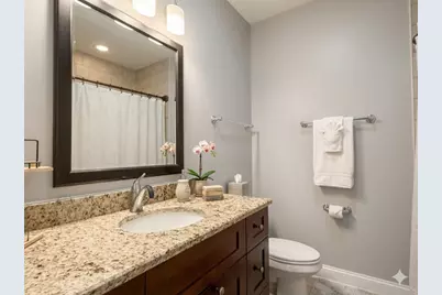 [Address not provided], Chicago, IL 60610 - Photo 9